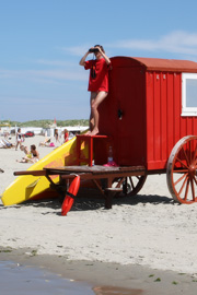 Rettungsschwimmerin im Dienst auf Borkum